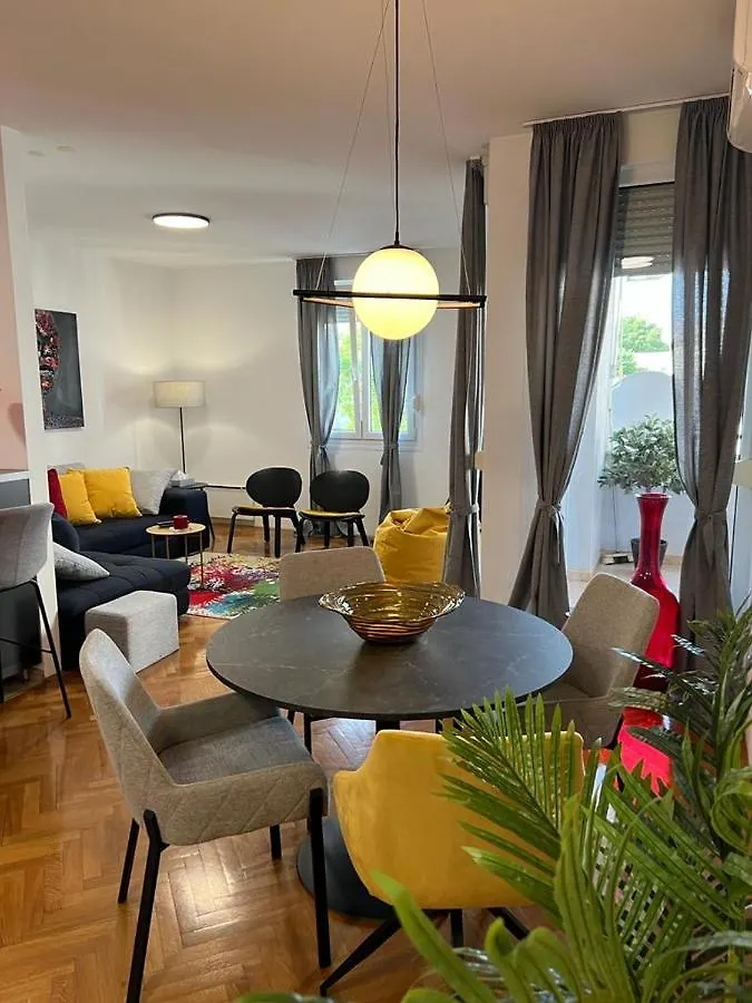 Luxury Suite Ora Split 0*,