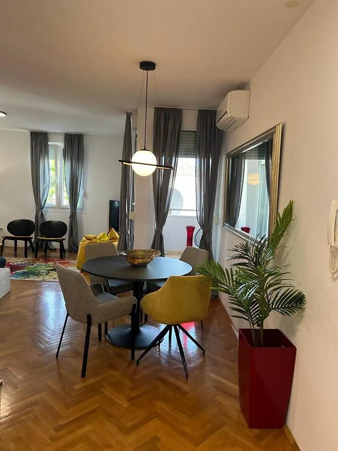 Luxury Suite Ora Split 0*,